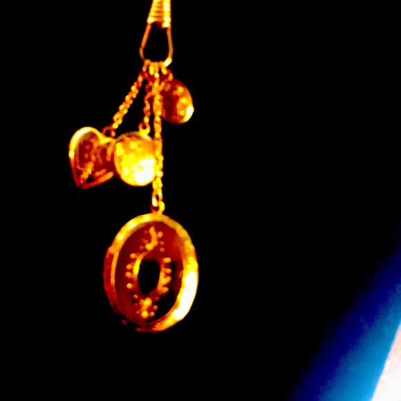 1928 Locket/Charm “26 Goldtone necklace - Picture 3 of 6